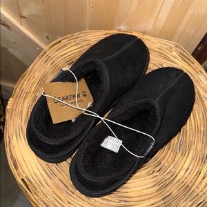 Bearpaw Black Suede Slippers men’s 11